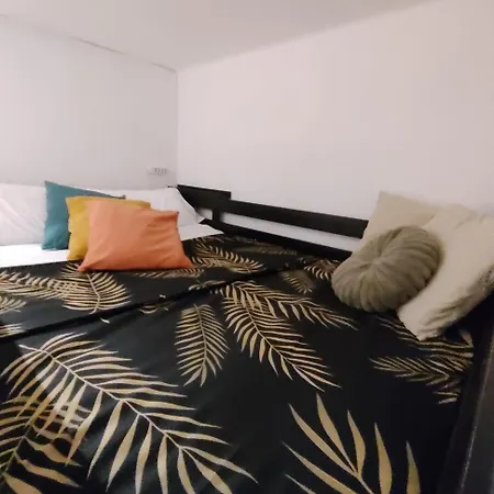 Appartement Aj Con Parking Fiera Stazione *